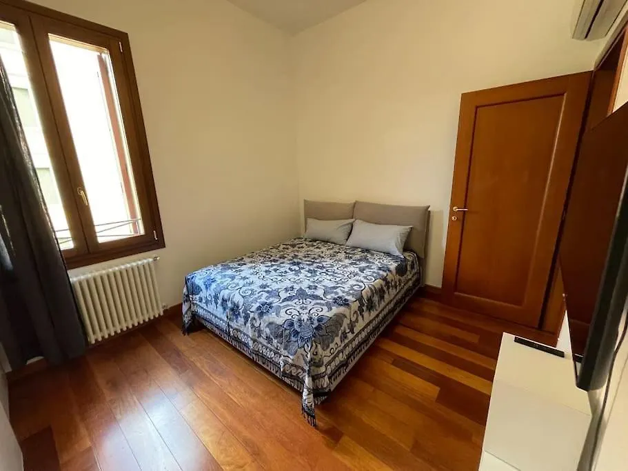 Apartment Le Palme - Appartamento Elegante E Moderno Con Garage Privato Padova