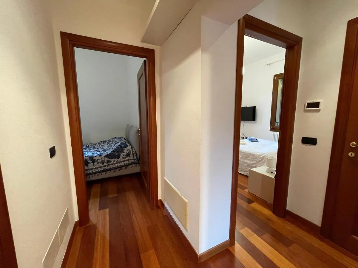 Le Palme - Appartamento Elegante E Moderno Con Garage Privato Padova Italy